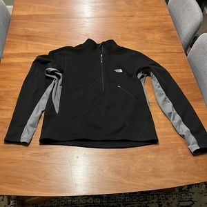 North Face Pullover - 1/4 Zip - Black/Gray